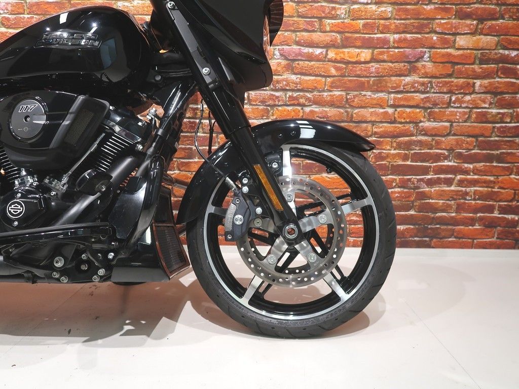 FLHX Street Glide 117